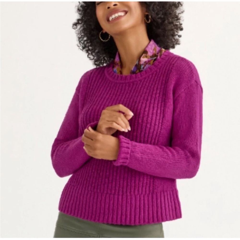 CAbi Devoted Women's Fuchsia Crew Neck Pullover